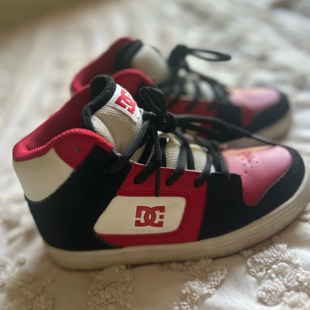 DC Kids' High-Top Sneakers - Red and Black